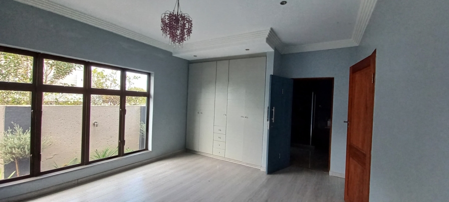 4 Bedroom Property for Sale in Helderwyk Gauteng