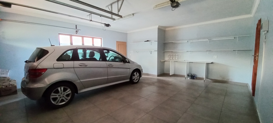 4 Bedroom Property for Sale in Helderwyk Gauteng