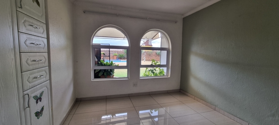 3 Bedroom Property for Sale in Sunward Park Gauteng