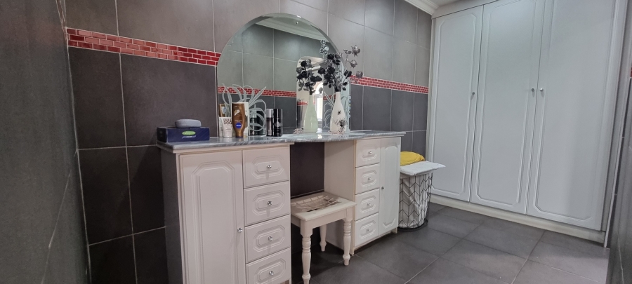 3 Bedroom Property for Sale in Sunward Park Gauteng