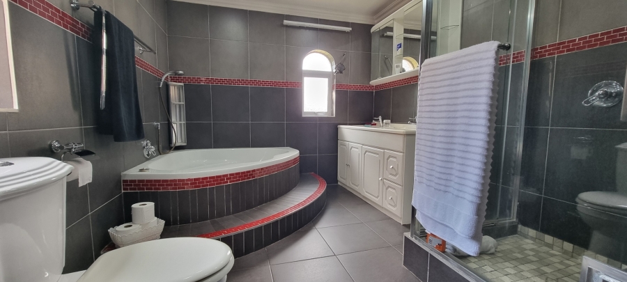 3 Bedroom Property for Sale in Sunward Park Gauteng