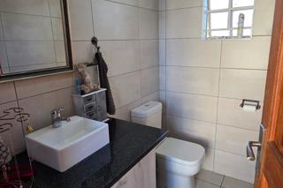 5 Bedroom Property for Sale in Doornpoort Gauteng
