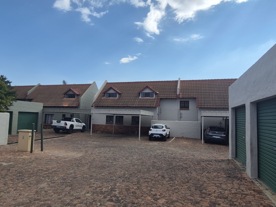 3 Bedroom Property for Sale in Equestria Gauteng