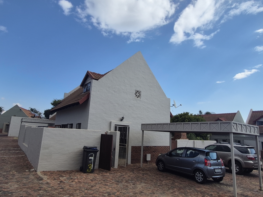 3 Bedroom Property for Sale in Equestria Gauteng