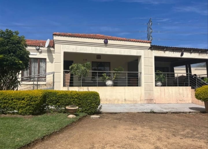 10 Bedroom Property for Sale in Blue Hills Gauteng