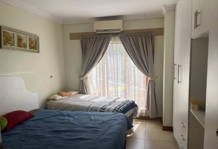 10 Bedroom Property for Sale in Blue Hills Gauteng