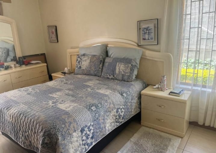 10 Bedroom Property for Sale in Blue Hills Gauteng