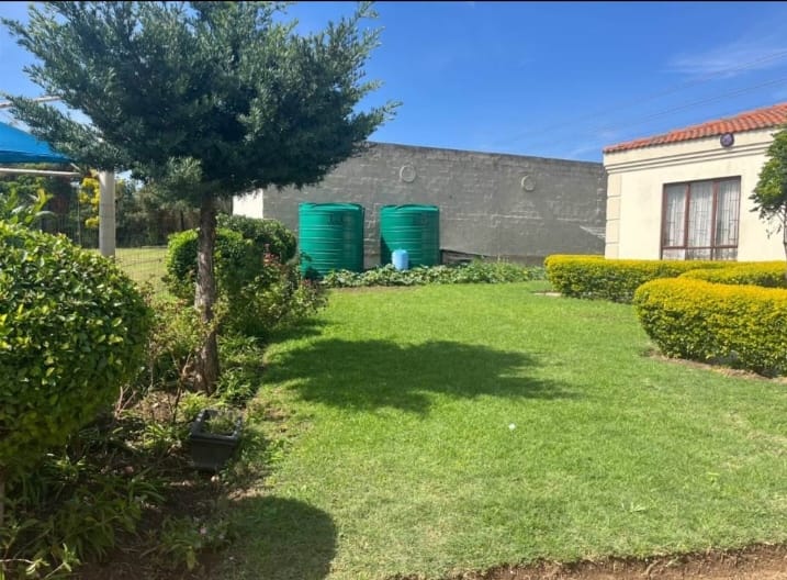 10 Bedroom Property for Sale in Blue Hills Gauteng
