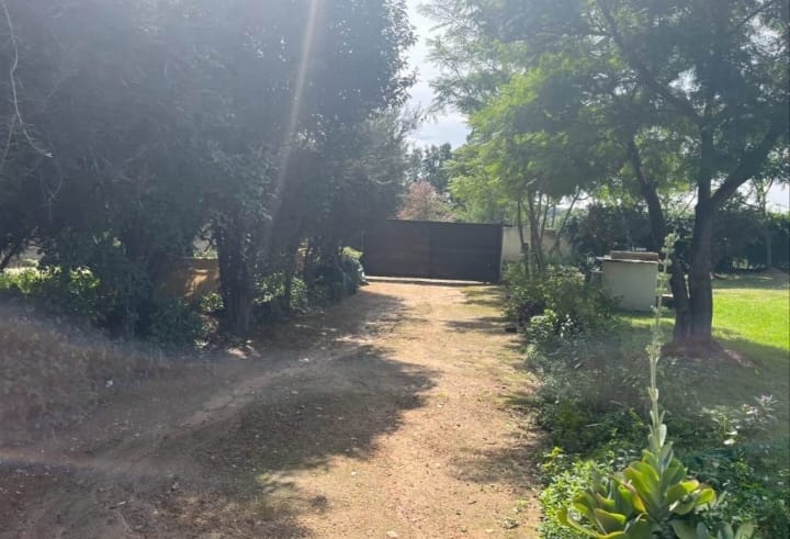 10 Bedroom Property for Sale in Blue Hills Gauteng