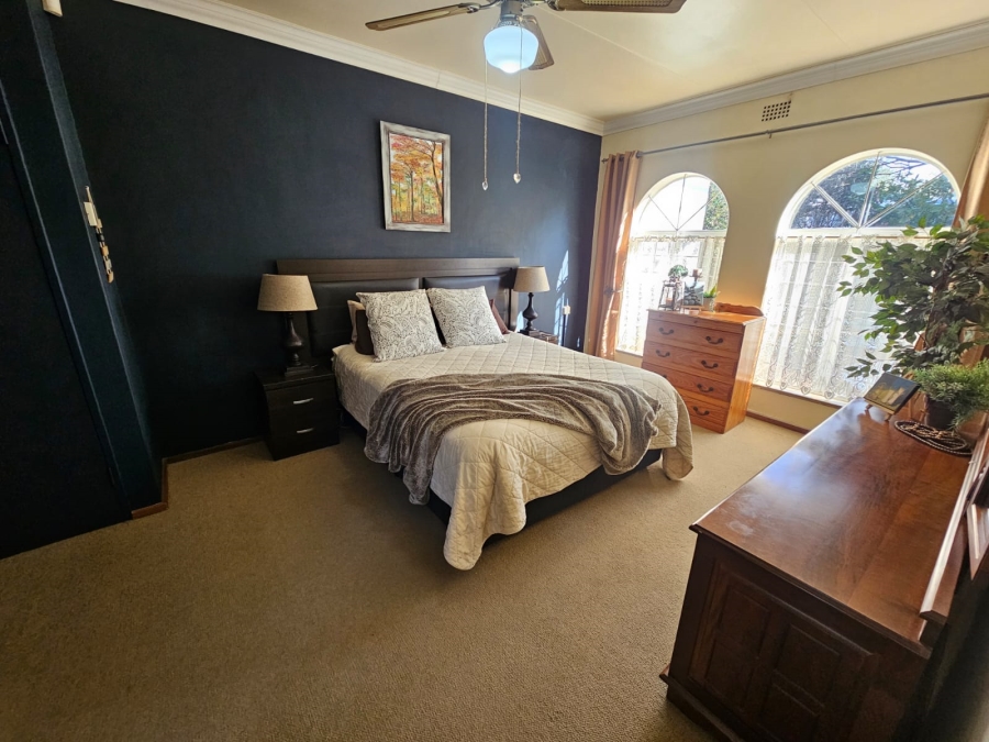 4 Bedroom Property for Sale in Brackenhurst Gauteng