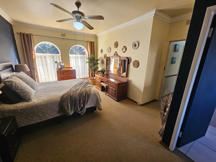 4 Bedroom Property for Sale in Brackenhurst Gauteng