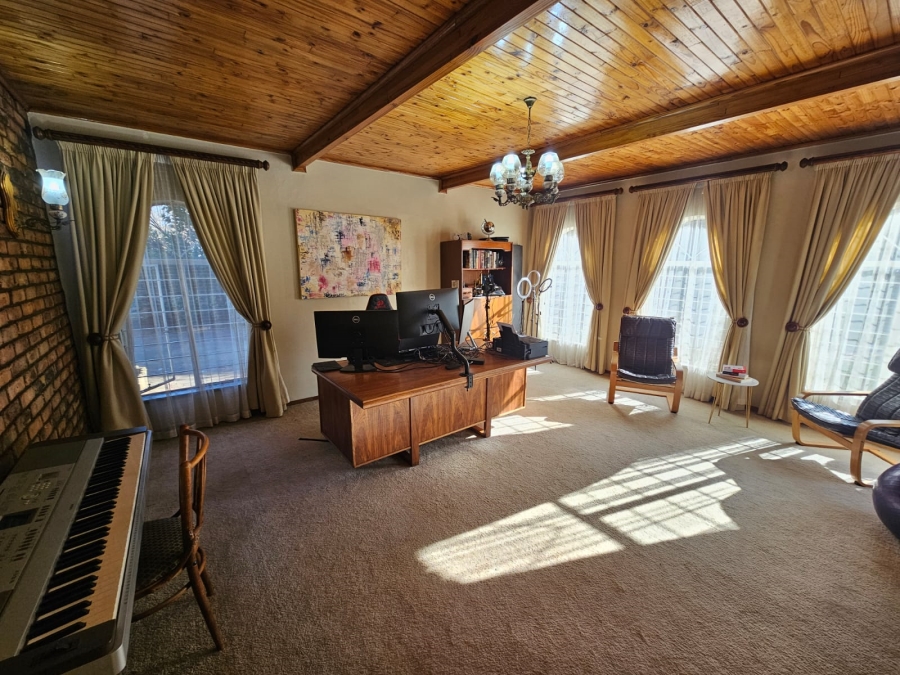 4 Bedroom Property for Sale in Brackenhurst Gauteng