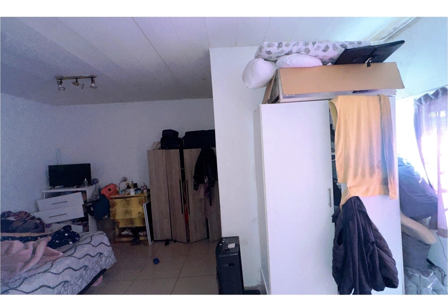 To Let 1 Bedroom Property for Rent in Cyrildene Gauteng