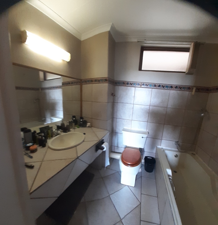 1 Bedroom Property for Sale in Wapadrand Gauteng