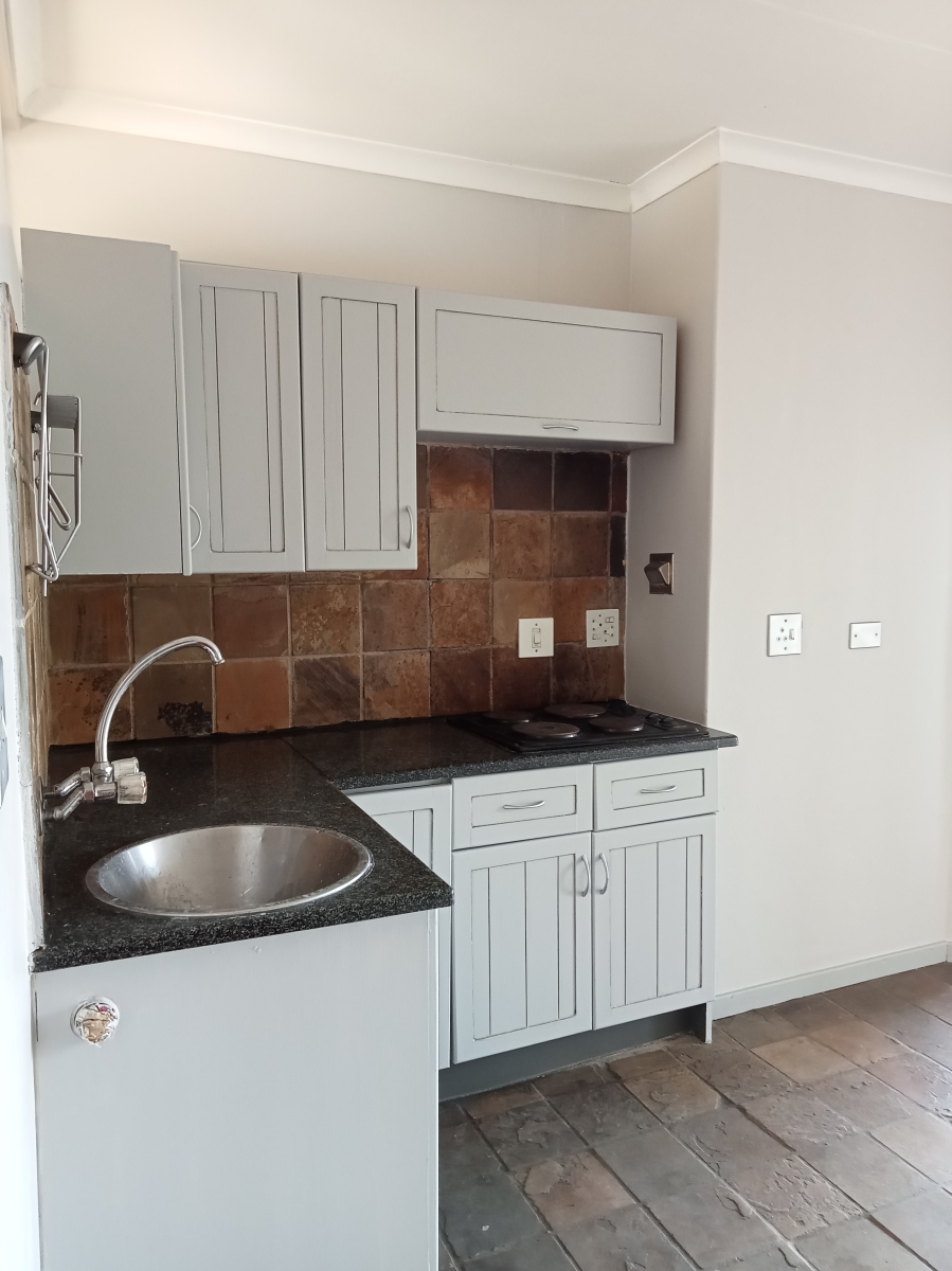 1 Bedroom Property for Sale in Wapadrand Gauteng
