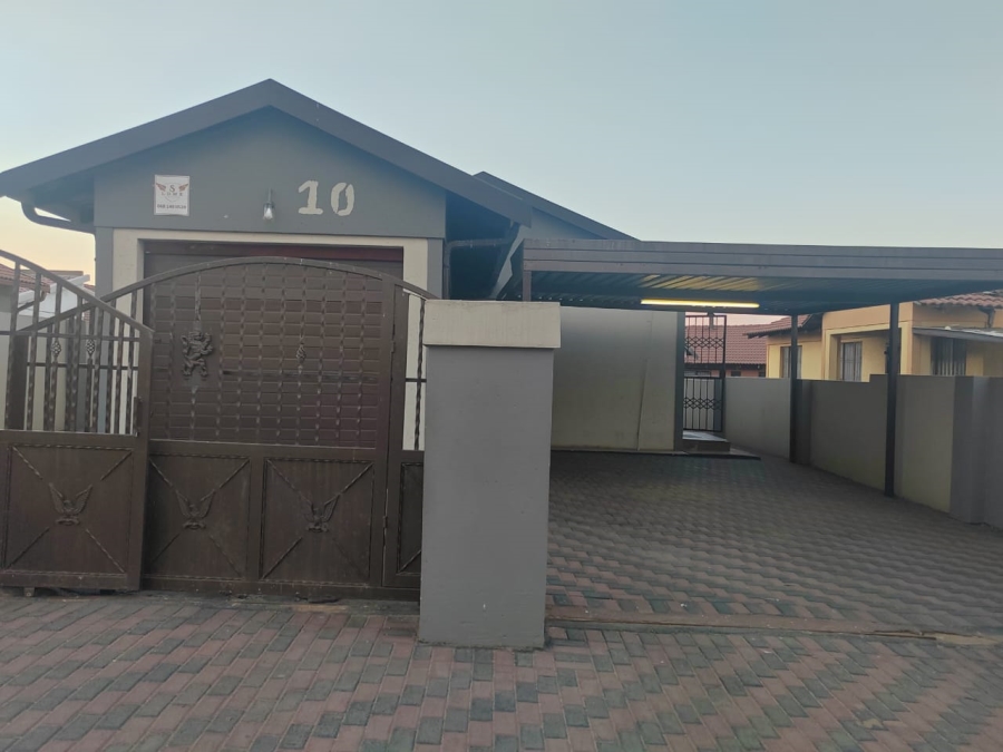 3 Bedroom Property for Sale in Leachville Gauteng