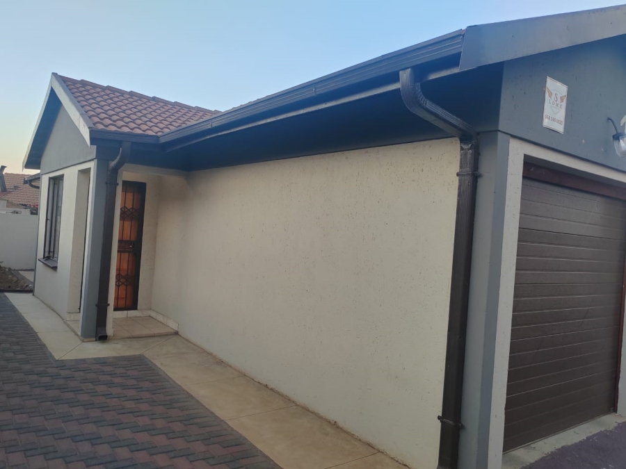 3 Bedroom Property for Sale in Leachville Gauteng