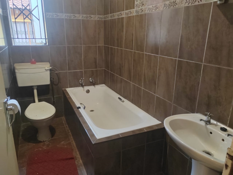 3 Bedroom Property for Sale in Leachville Gauteng