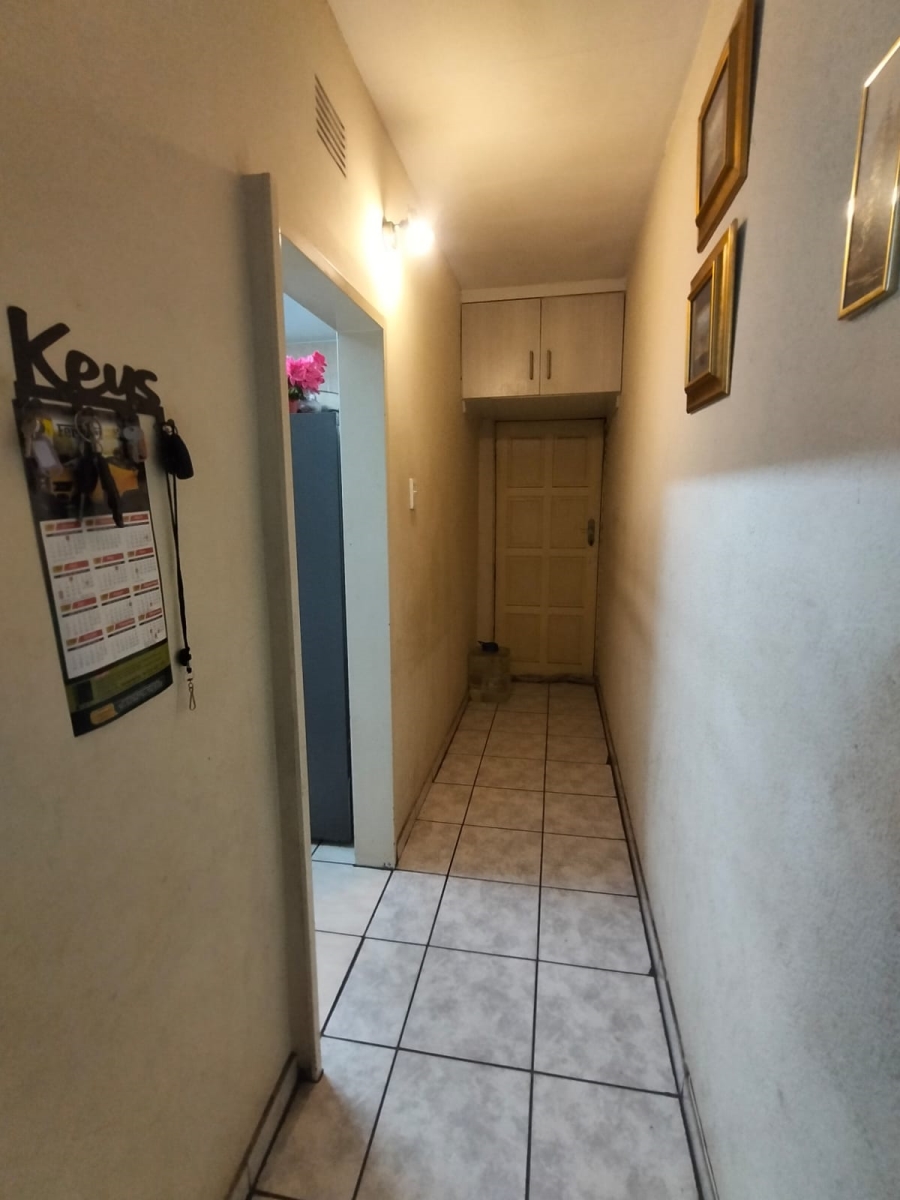 2 Bedroom Property for Sale in Vanderbijlpark CW 3 Gauteng
