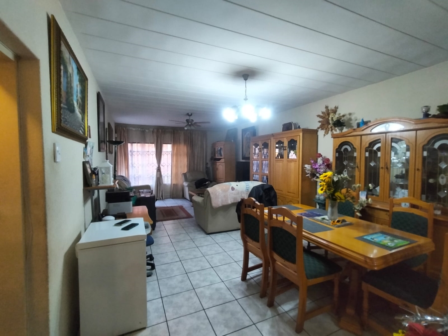 2 Bedroom Property for Sale in Vanderbijlpark CW 3 Gauteng