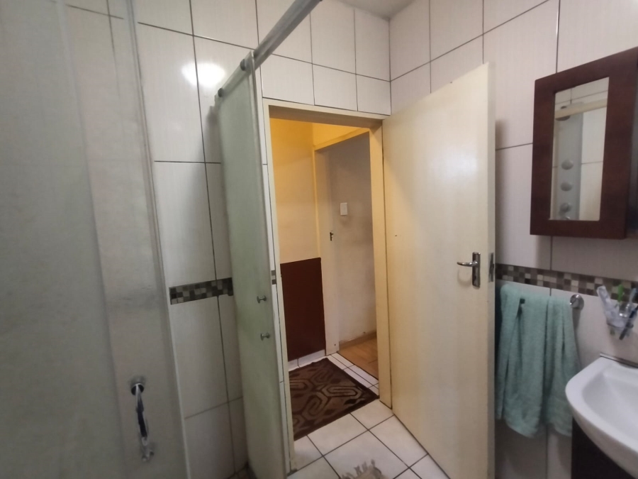 2 Bedroom Property for Sale in Vanderbijlpark CW 3 Gauteng
