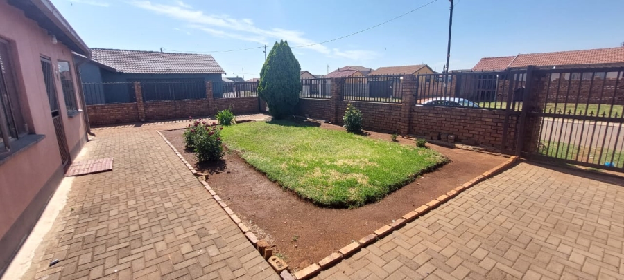 4 Bedroom Property for Sale in Leachville Ext 2 Gauteng
