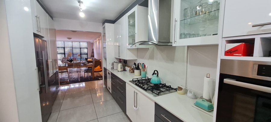 To Let 4 Bedroom Property for Rent in St Andrews Gauteng