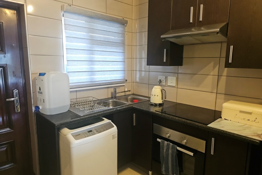 2 Bedroom Property for Sale in Noordwyk Gauteng