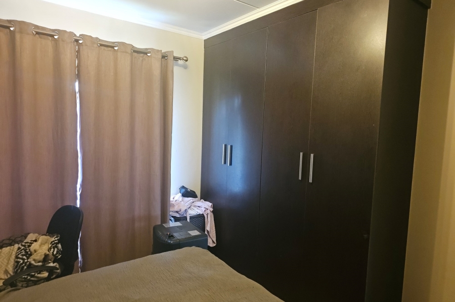 2 Bedroom Property for Sale in Noordwyk Gauteng