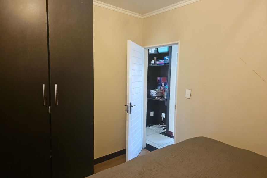 2 Bedroom Property for Sale in Noordwyk Gauteng