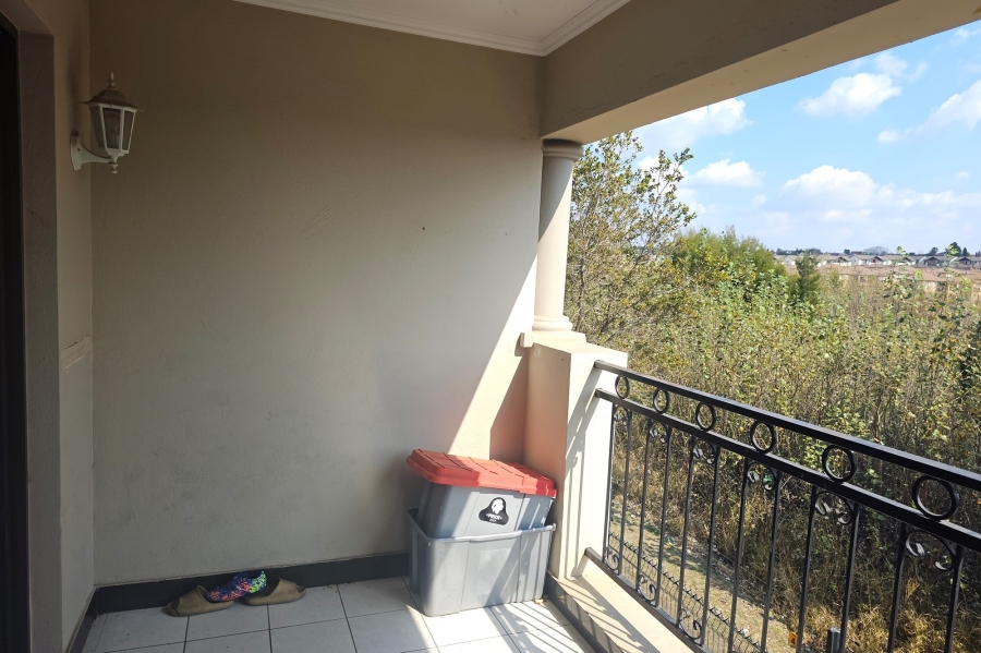 2 Bedroom Property for Sale in Noordwyk Gauteng