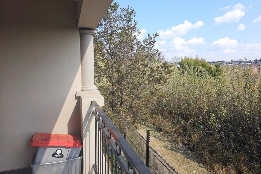 2 Bedroom Property for Sale in Noordwyk Gauteng