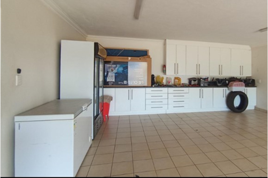 5 Bedroom Property for Sale in Mooikloof Gauteng