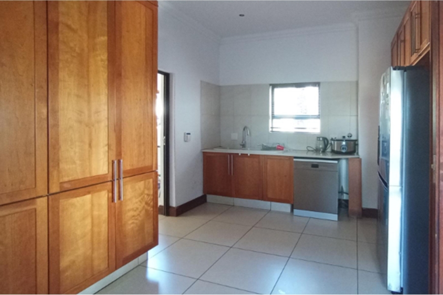 5 Bedroom Property for Sale in Mooikloof Gauteng