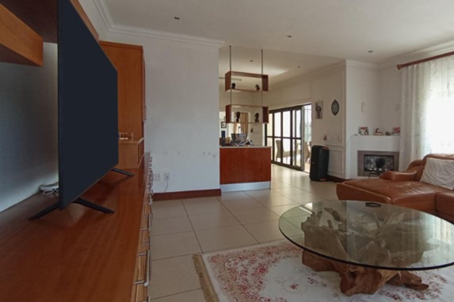 5 Bedroom Property for Sale in Mooikloof Gauteng
