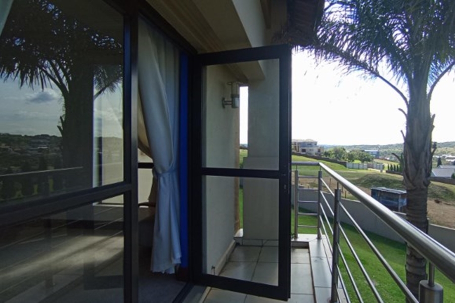 5 Bedroom Property for Sale in Mooikloof Gauteng