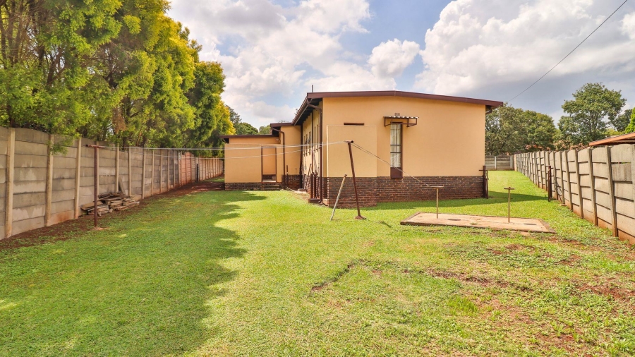 3 Bedroom Property for Sale in Dersley Gauteng