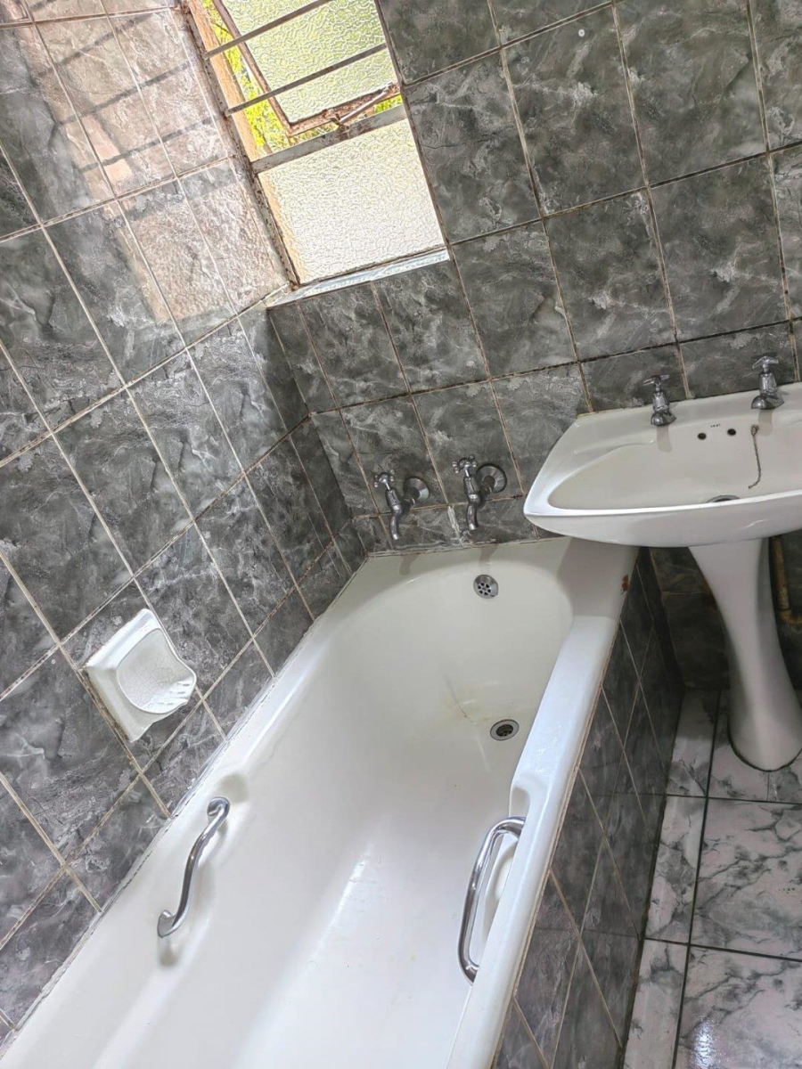 3 Bedroom Property for Sale in Dersley Gauteng