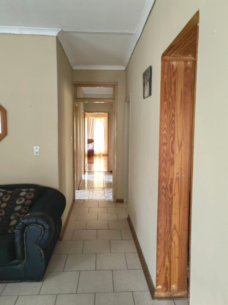 3 Bedroom Property for Sale in Dersley Gauteng