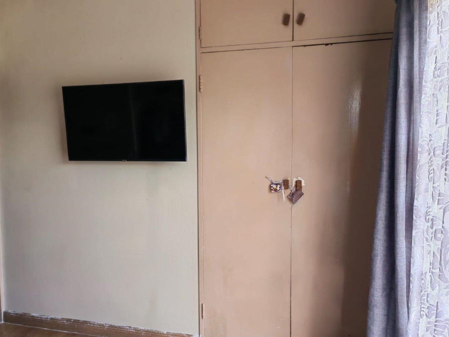 3 Bedroom Property for Sale in Dersley Gauteng