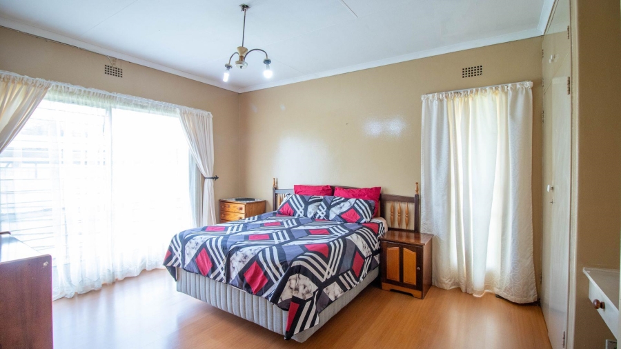 3 Bedroom Property for Sale in Dersley Gauteng