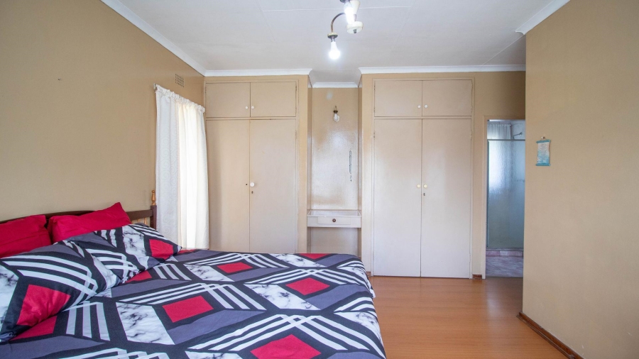 3 Bedroom Property for Sale in Dersley Gauteng