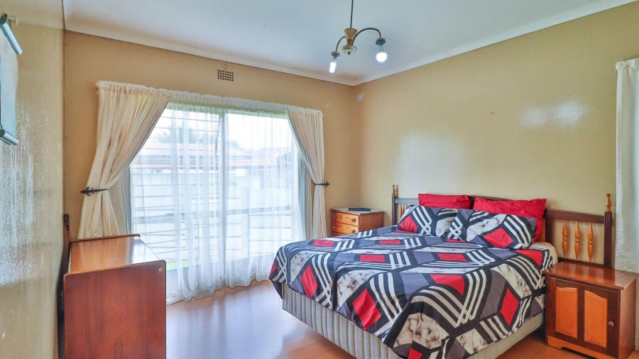 3 Bedroom Property for Sale in Dersley Gauteng