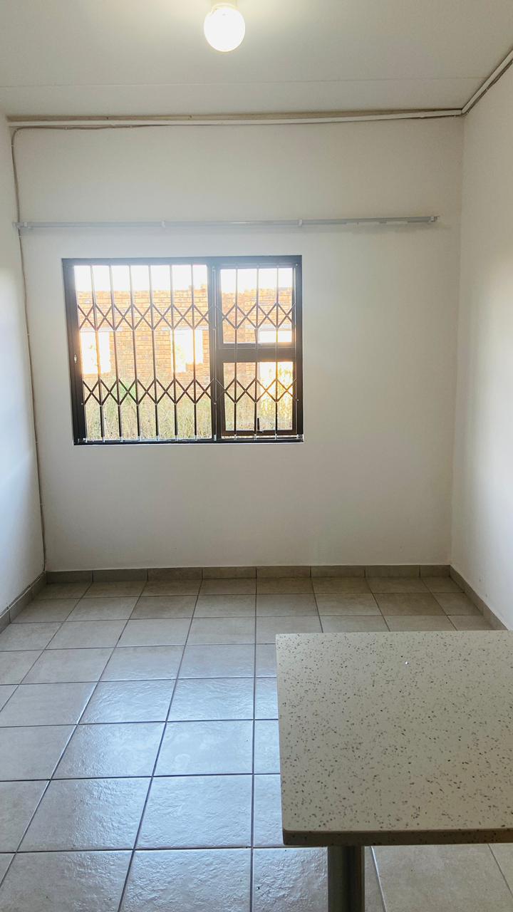 2 Bedroom Property for Sale in Comet Gauteng