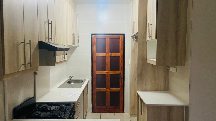 2 Bedroom Property for Sale in Comet Gauteng