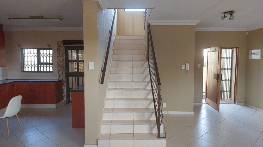 3 Bedroom Property for Sale in Sonneveld Gauteng