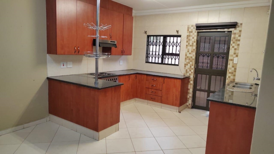 3 Bedroom Property for Sale in Sonneveld Gauteng
