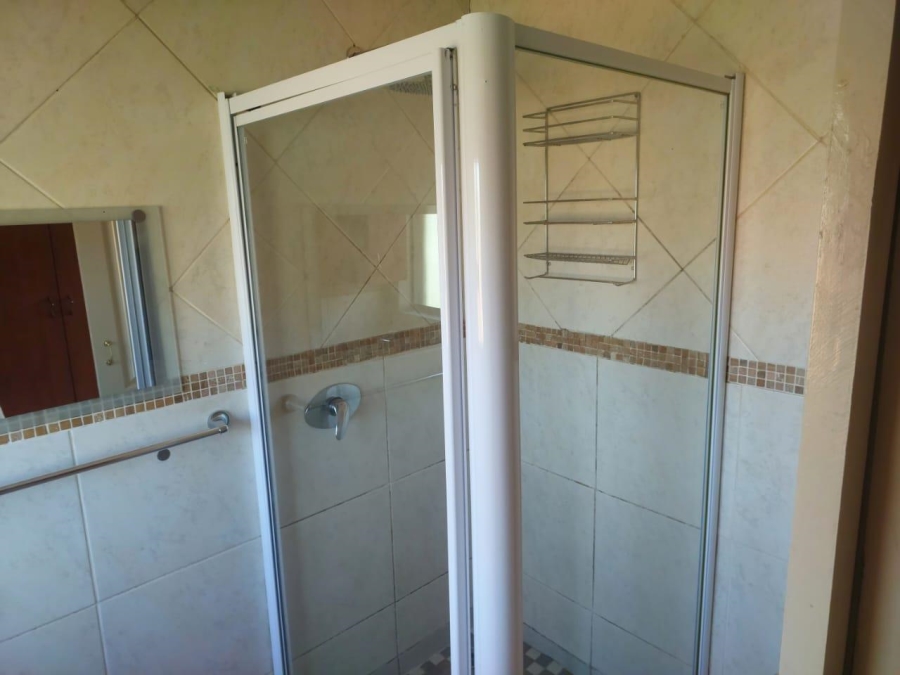 3 Bedroom Property for Sale in Sonneveld Gauteng