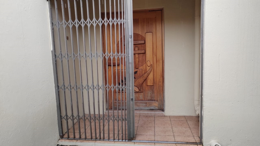 3 Bedroom Property for Sale in Sonneveld Gauteng