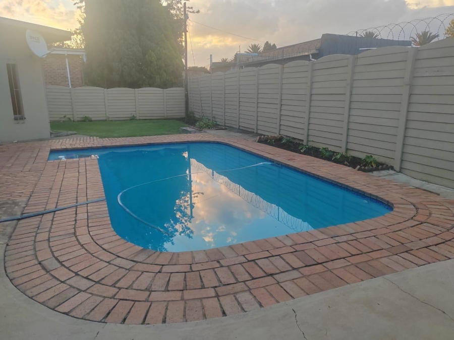 3 Bedroom Property for Sale in Brenthurst Gauteng